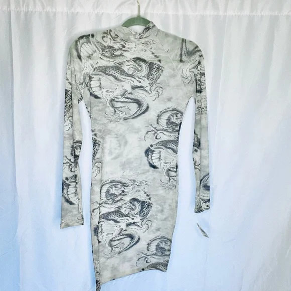 Long Sleeve mesh dress with snake skin print - Picture 5 of 5